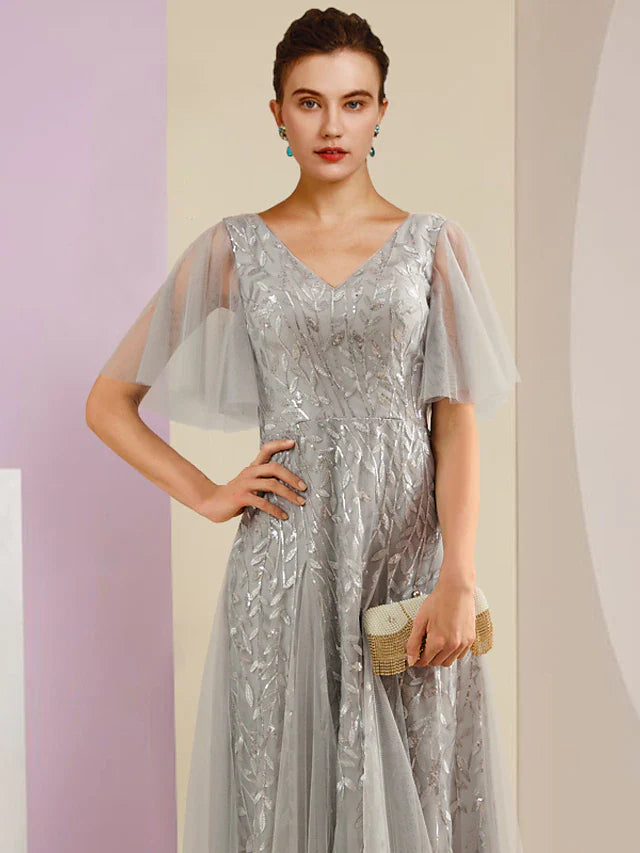 Wholesale Sheath / Column Mother of the Bride Dress Party Sparkle & Shine V Neck Floor Length Lace Tulle Short Sleeve with Pleats Sequin